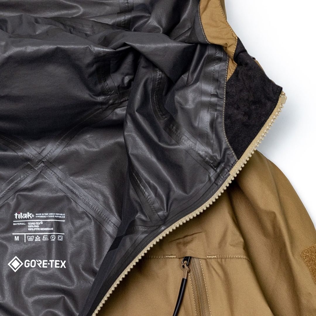 Tilak MiG Stinger Gore-Tex Jacket / Coyote | AT EASE SHOP