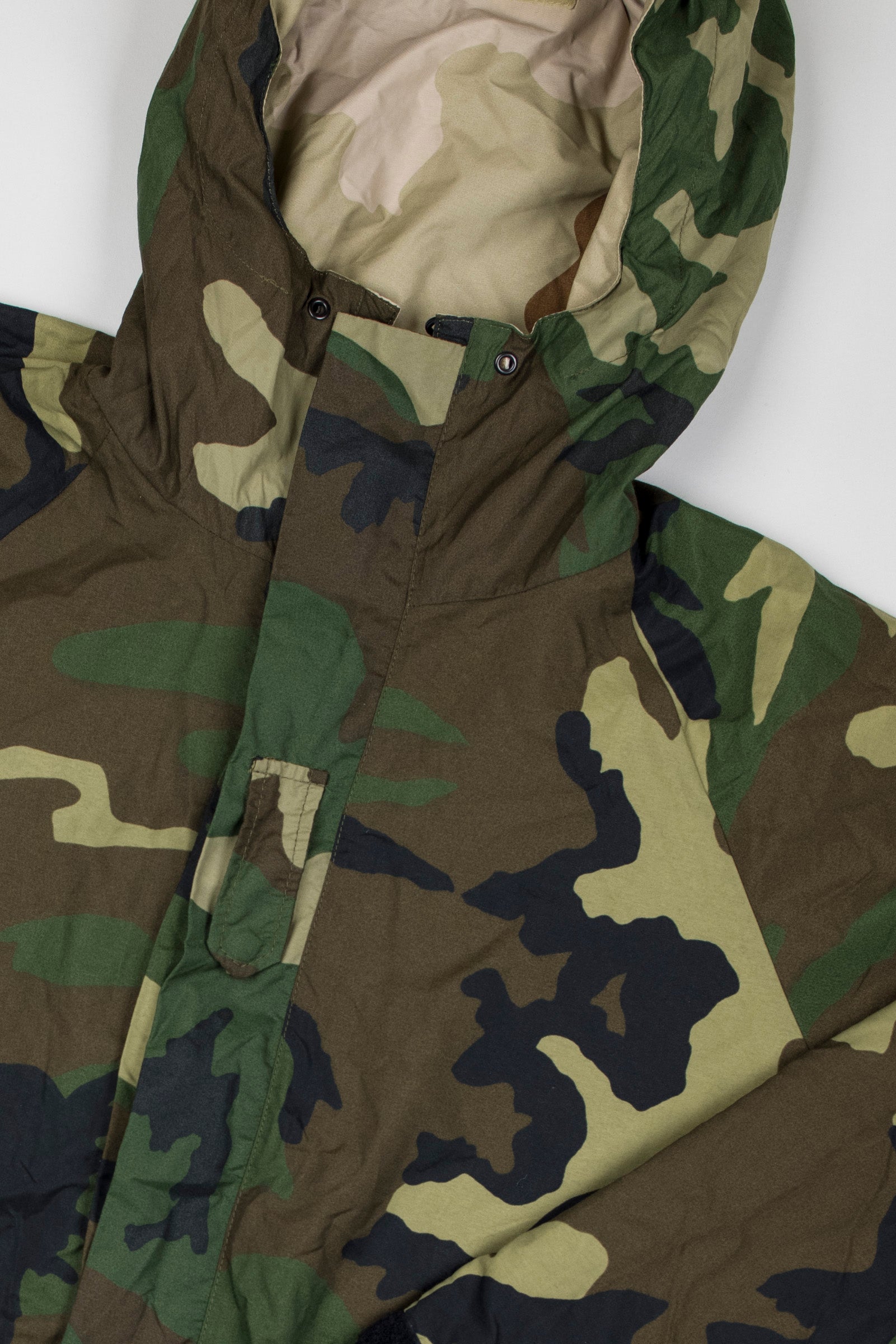 US Military-Issue Parka, Cold Weather, cheapest Desert Camouflage Gore-Tex Tactical